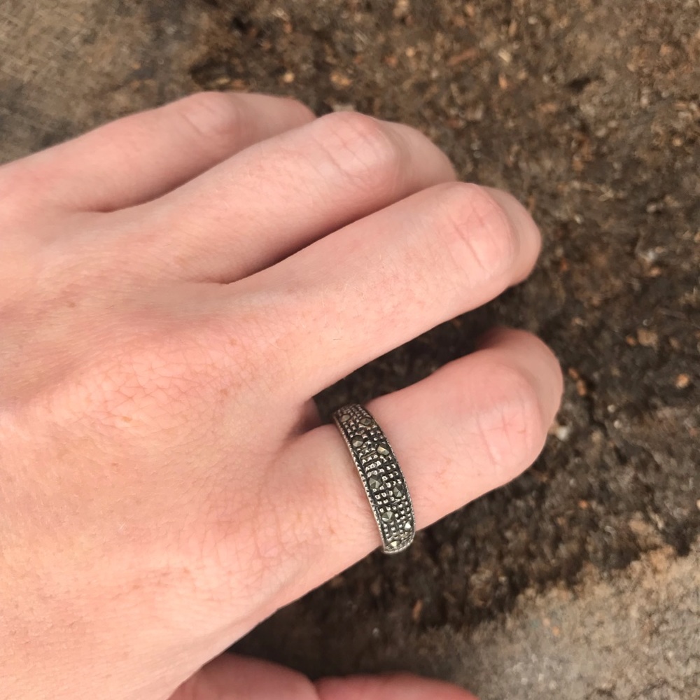Vintage sterling marcasite band deco ring